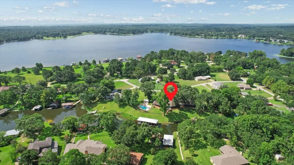6130 Peninsula Circle Athens, TX 75752