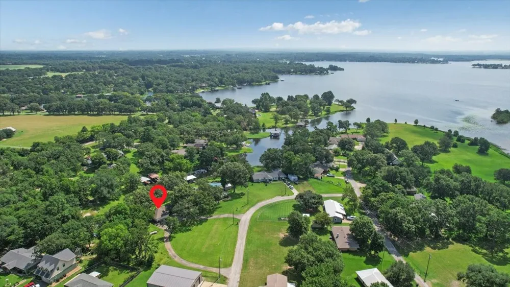 6130 Peninsula Circle Athens, TX 75752
