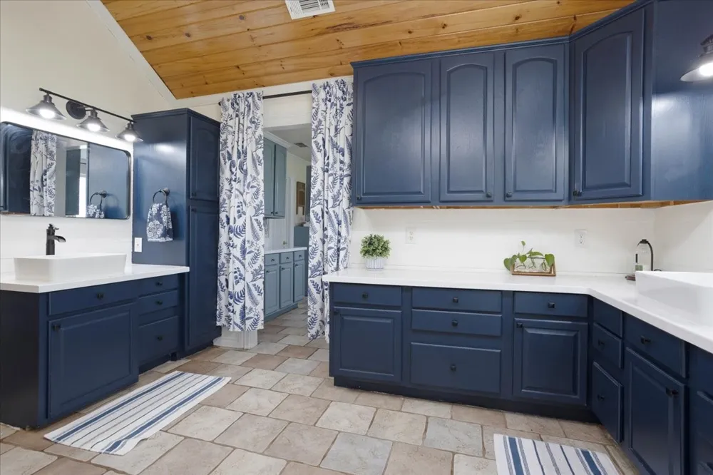 6130 Peninsula Circle Athens, TX 75752