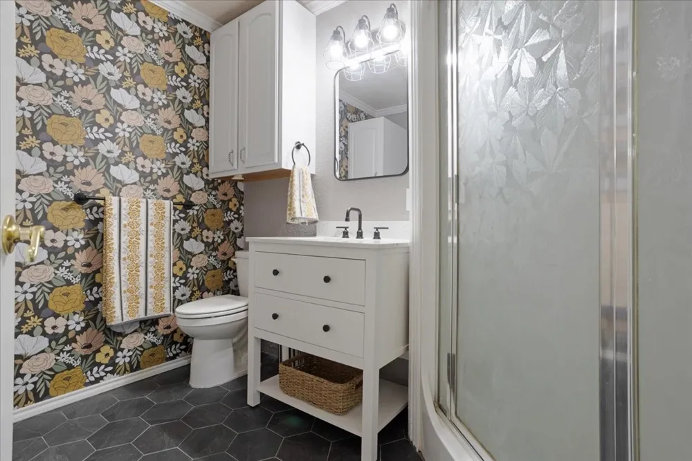6130 Peninsula Circle Athens, TX 75752