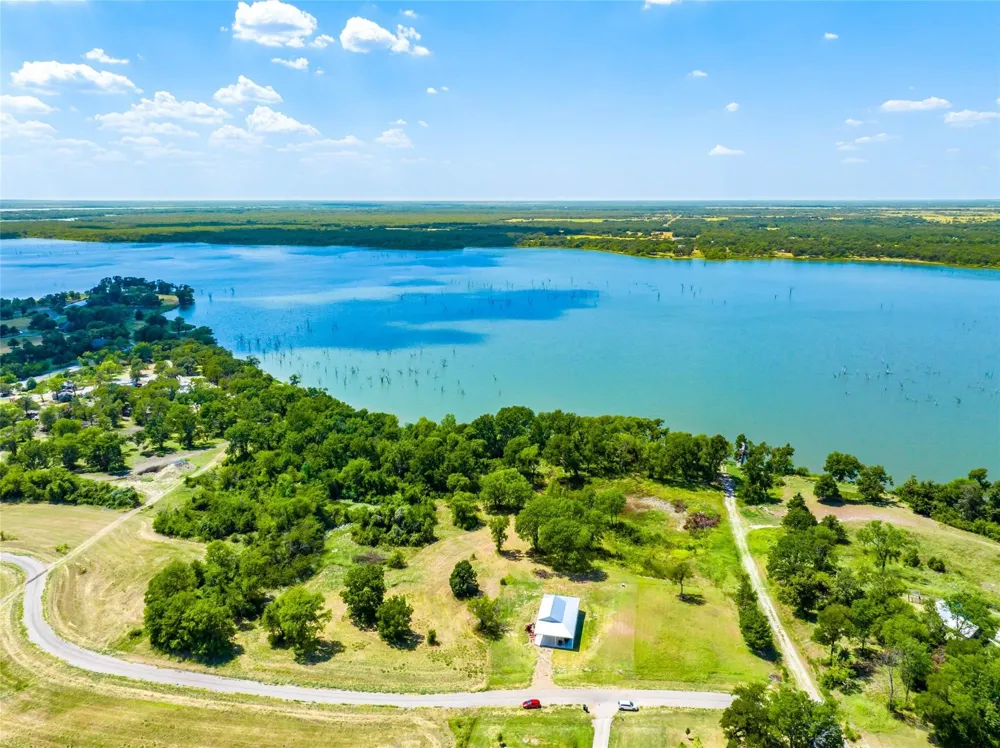Longview Lane Lone Oak, TX 75453