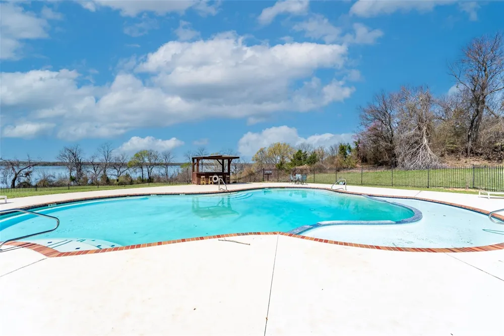 Bluffview Lane Lone Oak, TX 75453