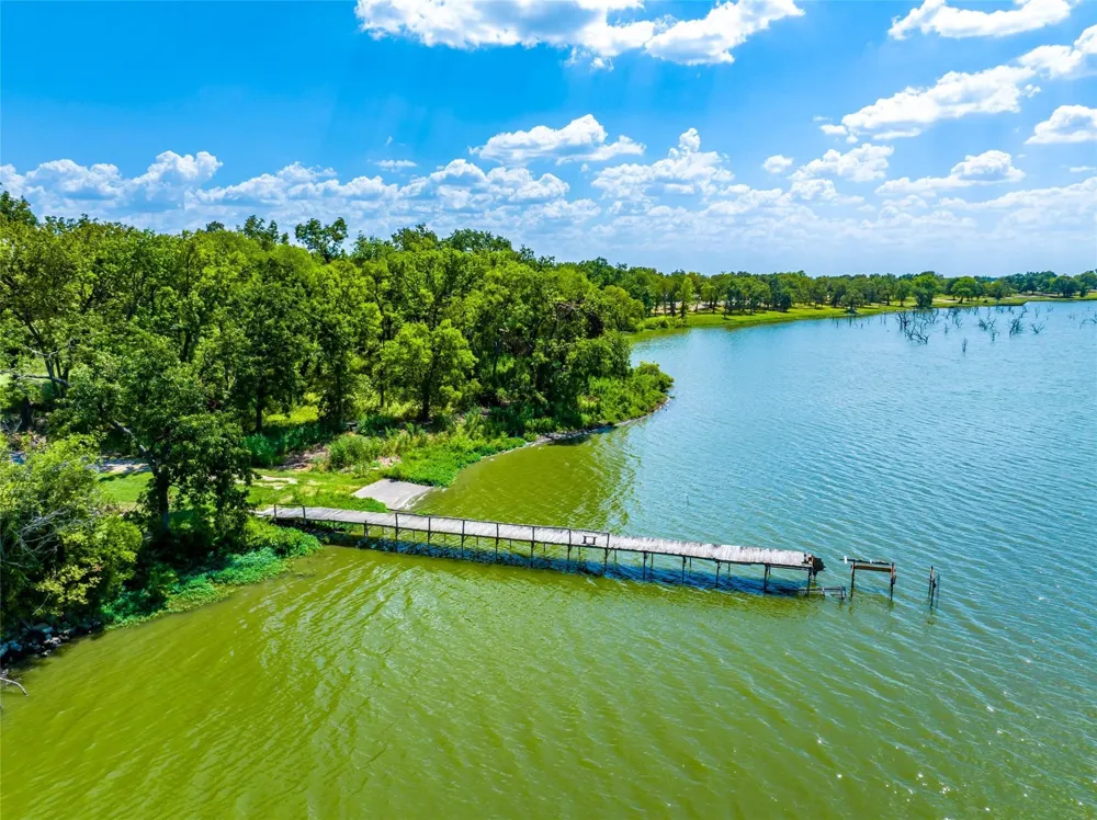 Bluffview Lane Lone Oak, TX 75453