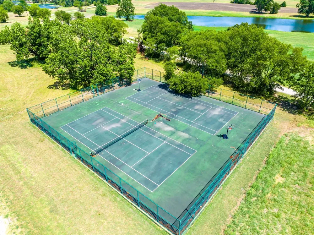 Bluffview Lane Lone Oak, TX 75453