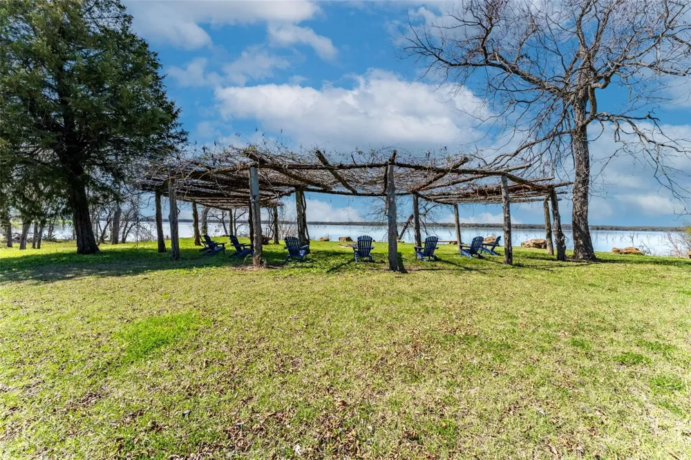 Bluffview Lane Lone Oak, TX 75453
