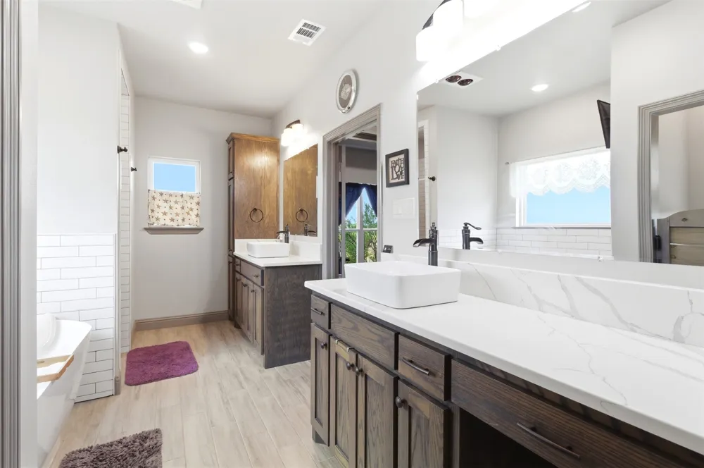 4299 County Road 1098 Celeste, TX 75423