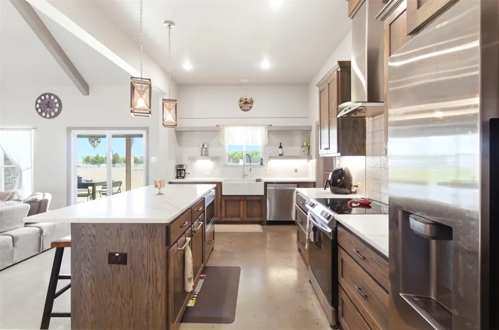 4299 County Road 1098 Celeste, TX 75423