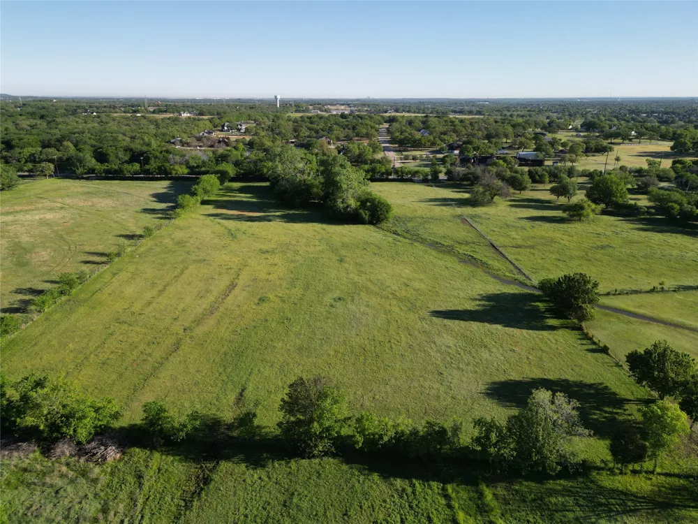 1640 E Jeter Road Bartonville, TX 76226