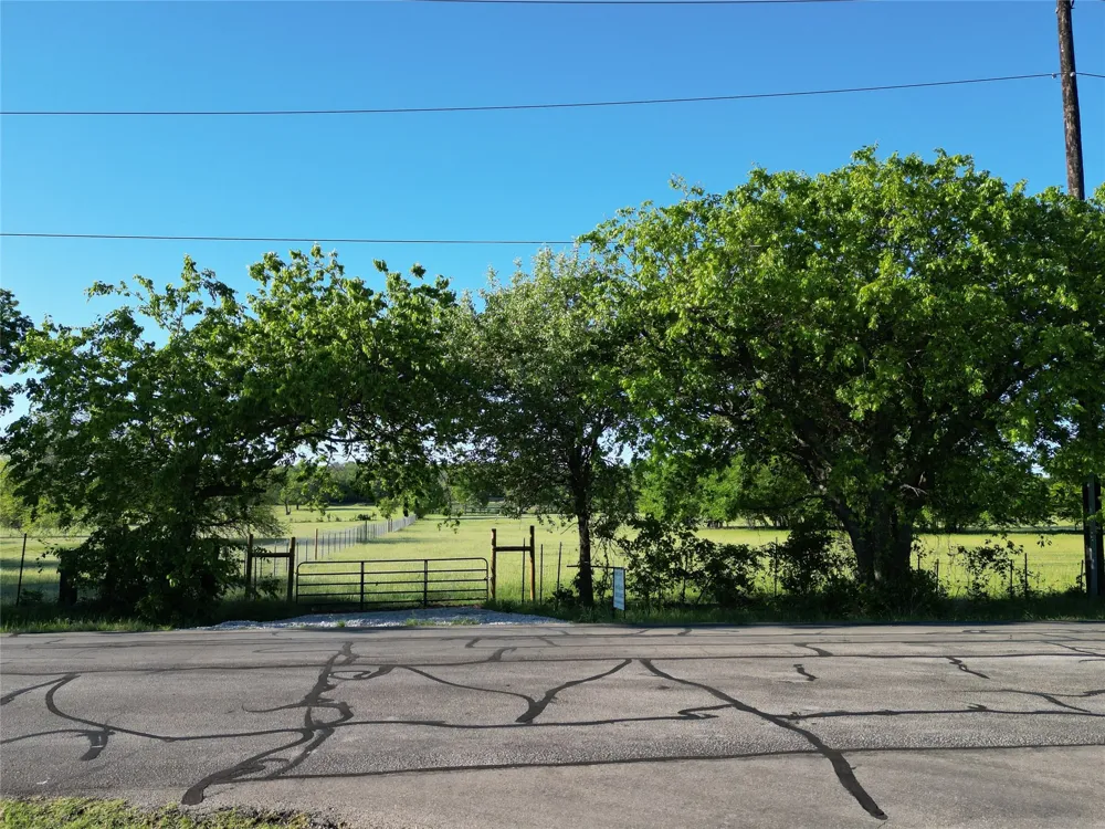 1640 E Jeter Road Bartonville, TX 76226