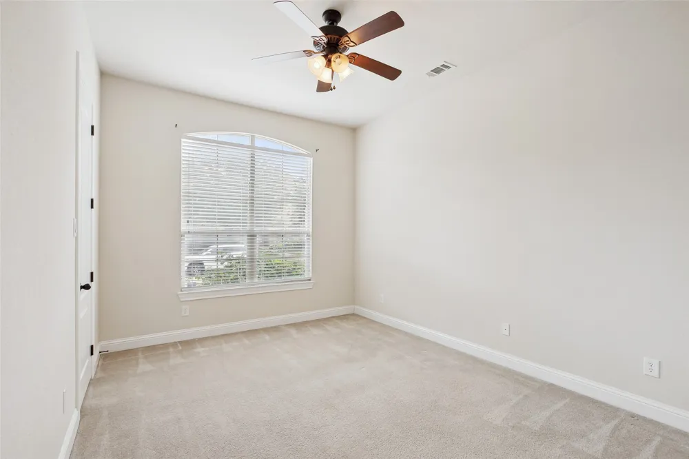 2460 Embleton Drive Lewisville, TX 75067