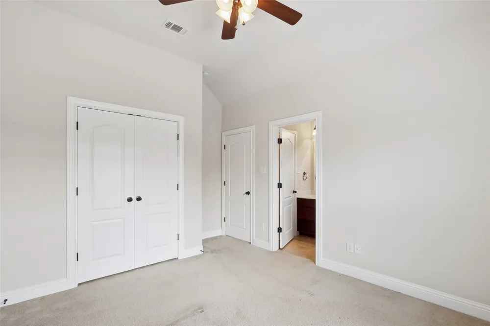 2460 Embleton Drive Lewisville, TX 75067