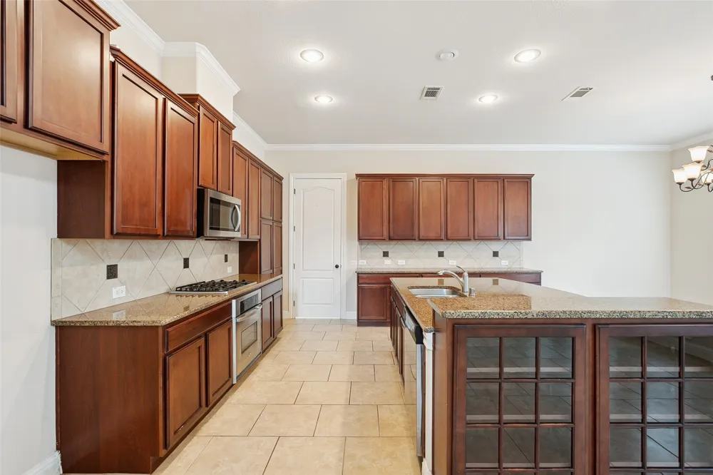 2460 Embleton Drive Lewisville, TX 75067