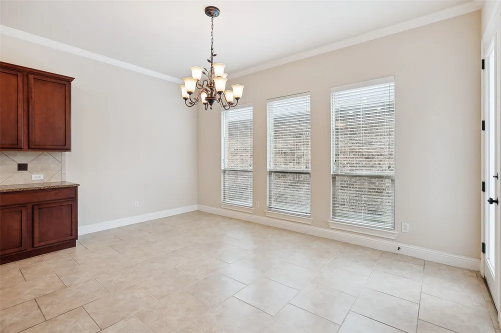 2460 Embleton Drive Lewisville, TX 75067