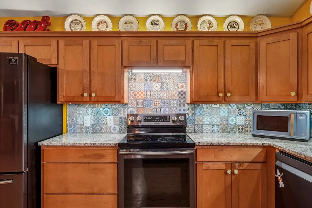 1406 Johnson Loop Montague, TX 76251