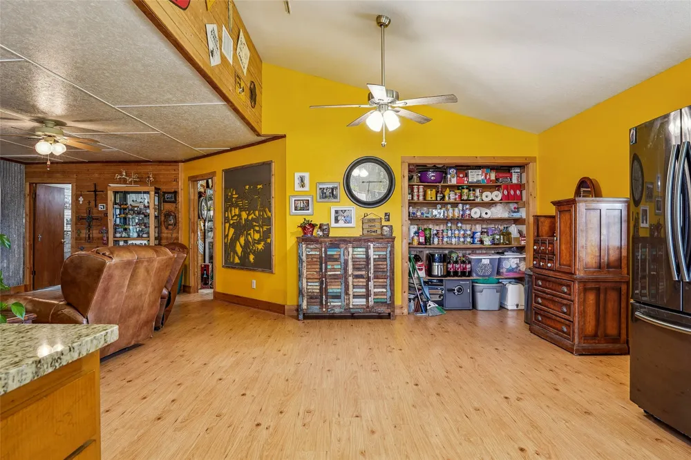 1406 Johnson Loop Montague, TX 76251