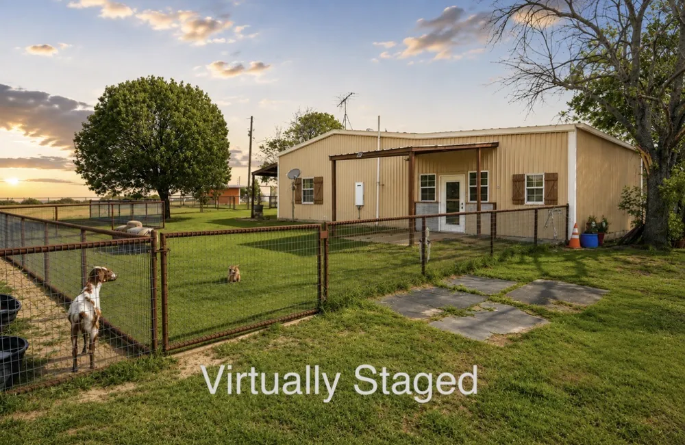 1406 Johnson Loop Montague, TX 76251