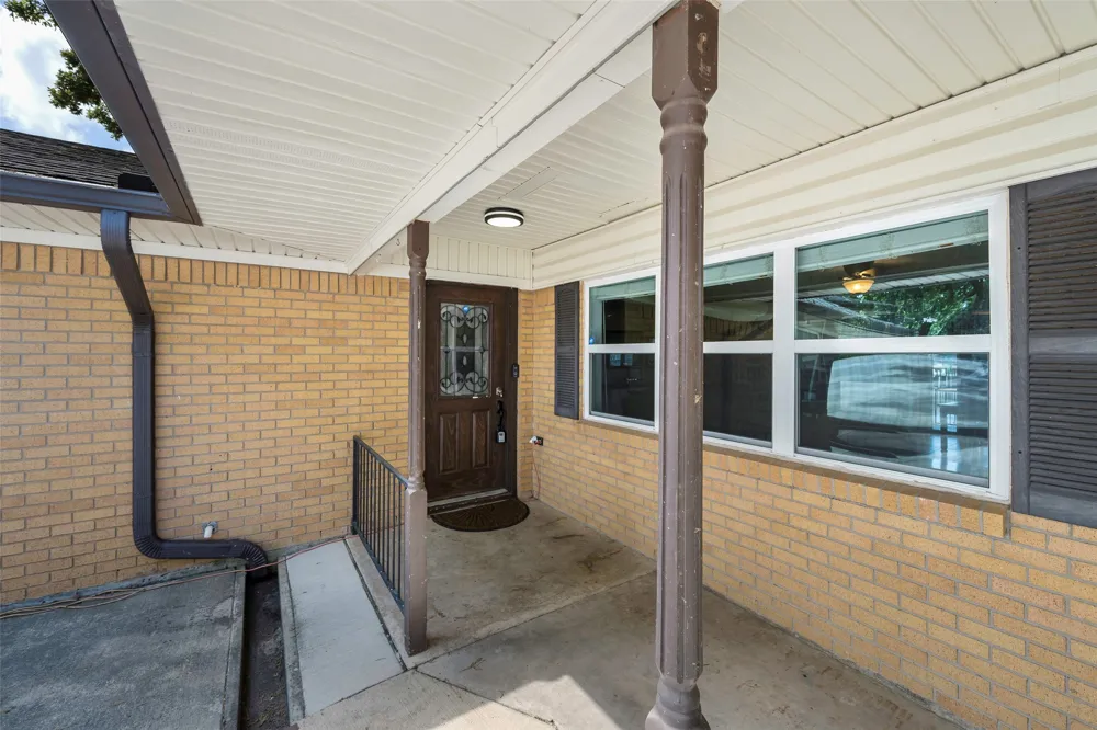 256 Whispering Oaks Trail Payne Springs, TX 75156