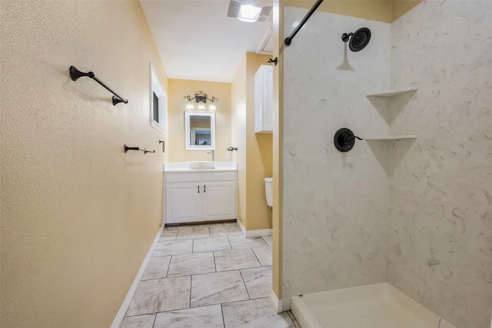 256 Whispering Oaks Trail Payne Springs, TX 75156
