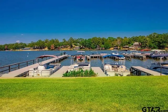 1217 Chateau Lane #B Lindale, TX 75771