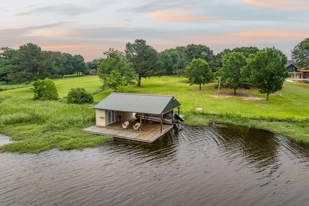 5327 Dusty Road Athens, TX 75752
