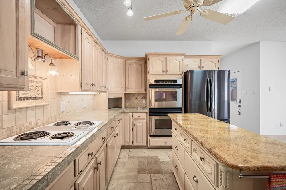 5327 Dusty Road Athens, TX 75752