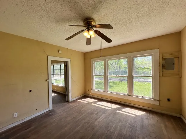 201 E San Antonio Avenue Cooper, TX 75432