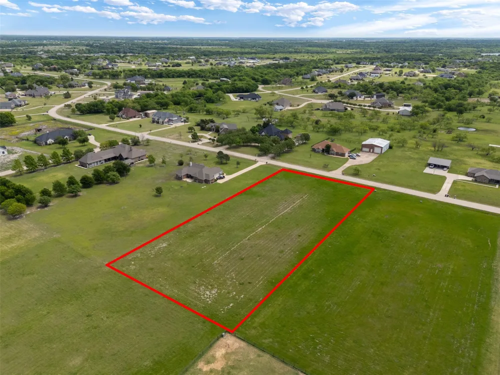 800 Hidden Pass Royse City, TX 75189