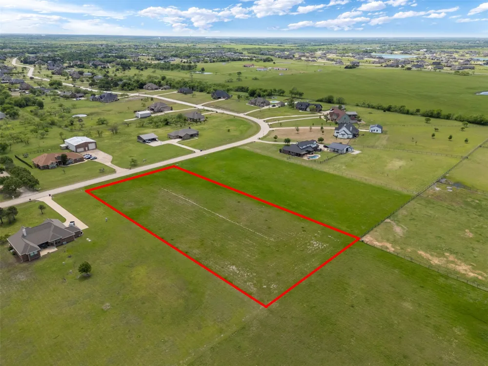 800 Hidden Pass Royse City, TX 75189