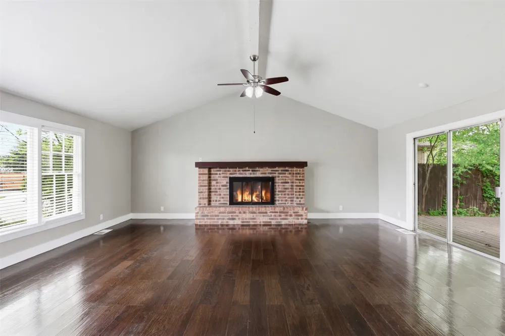 1207 College Street McKinney, TX 75069