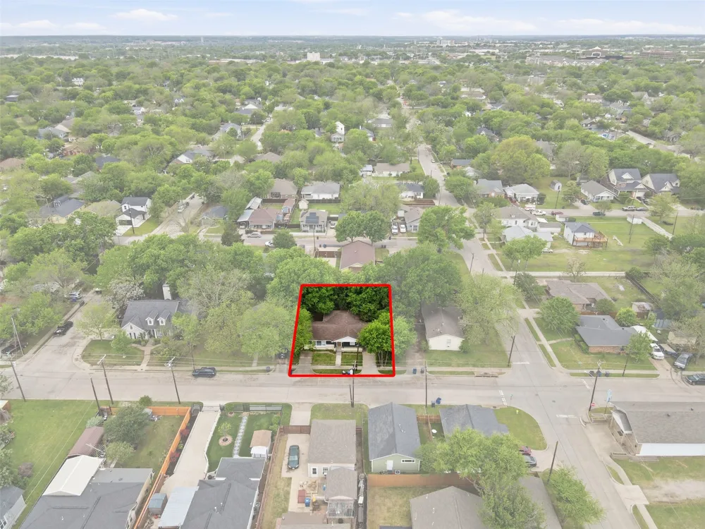 1207 College Street McKinney, TX 75069