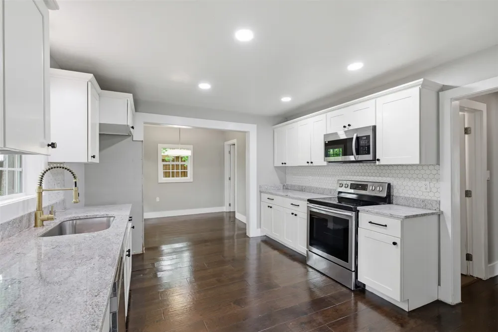 1207 College Street McKinney, TX 75069