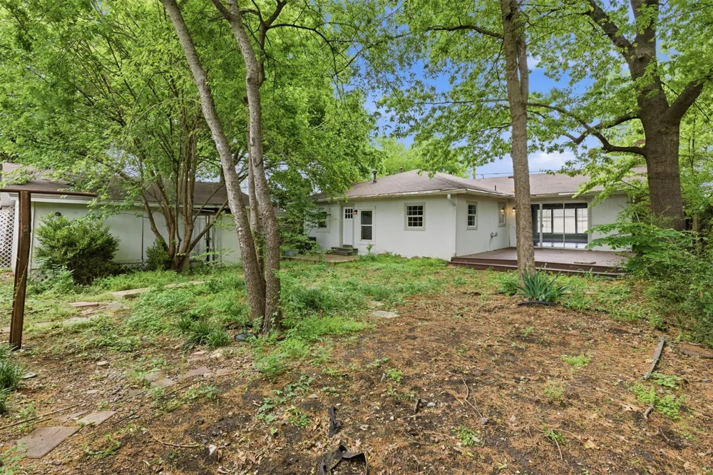 1207 College Street McKinney, TX 75069