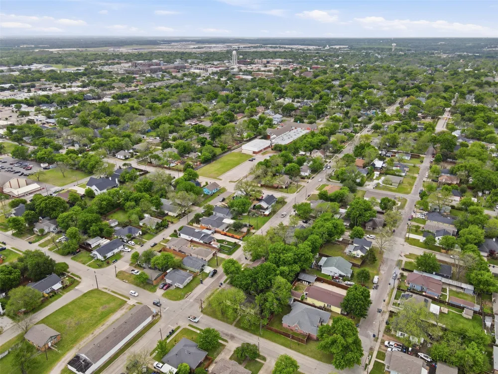 1207 College Street McKinney, TX 75069