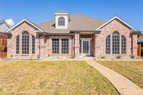 8409 Lake Bend Drive