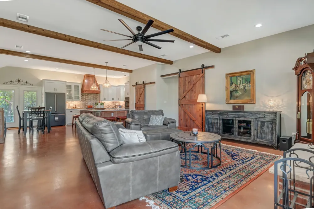 129 Whiskey Ranch Road Runaway Bay, TX 76426