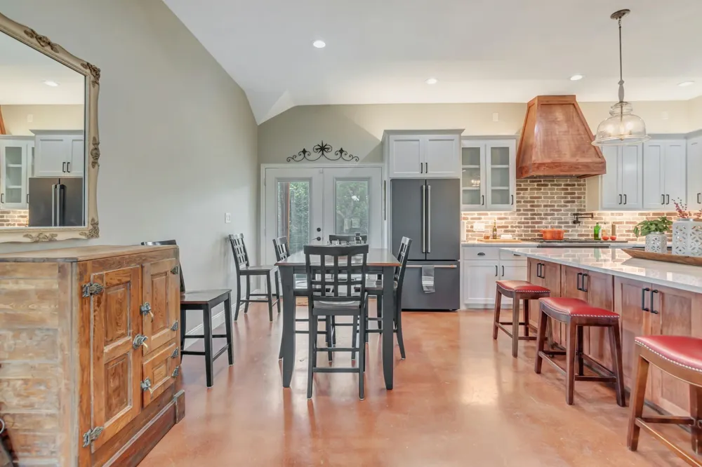 129 Whiskey Ranch Road Runaway Bay, TX 76426