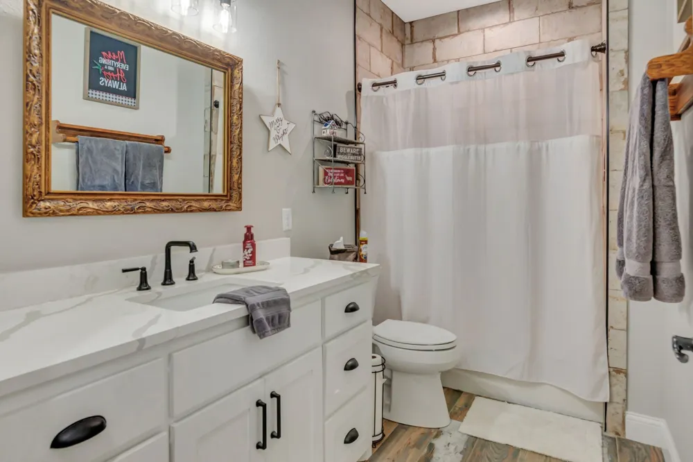 129 Whiskey Ranch Road Runaway Bay, TX 76426