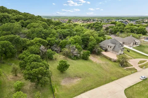 2466 Creekwood Drive