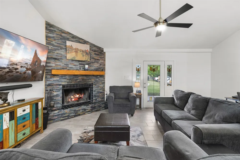 203 Saffle Road Robinson, TX 76706