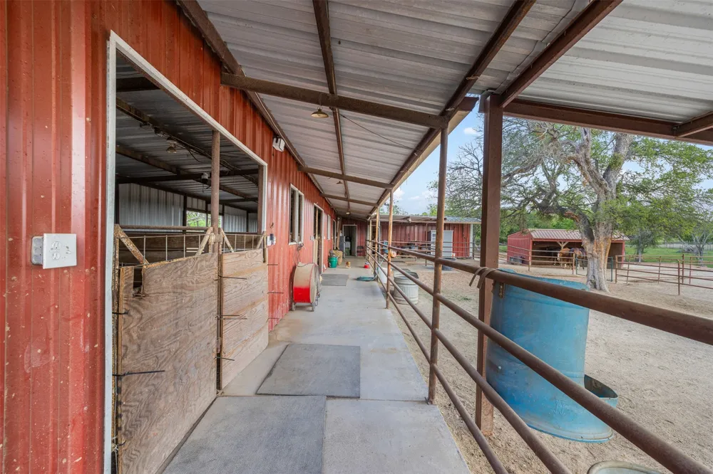 203 Saffle Road Robinson, TX 76706