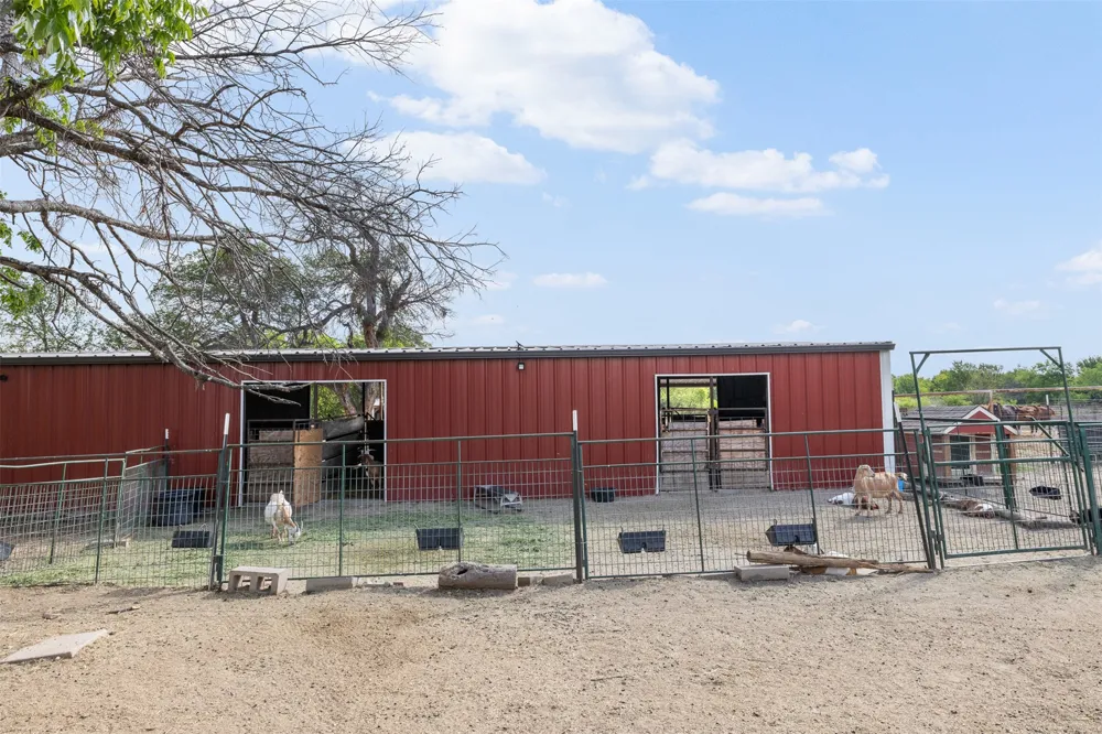 203 Saffle Road Robinson, TX 76706