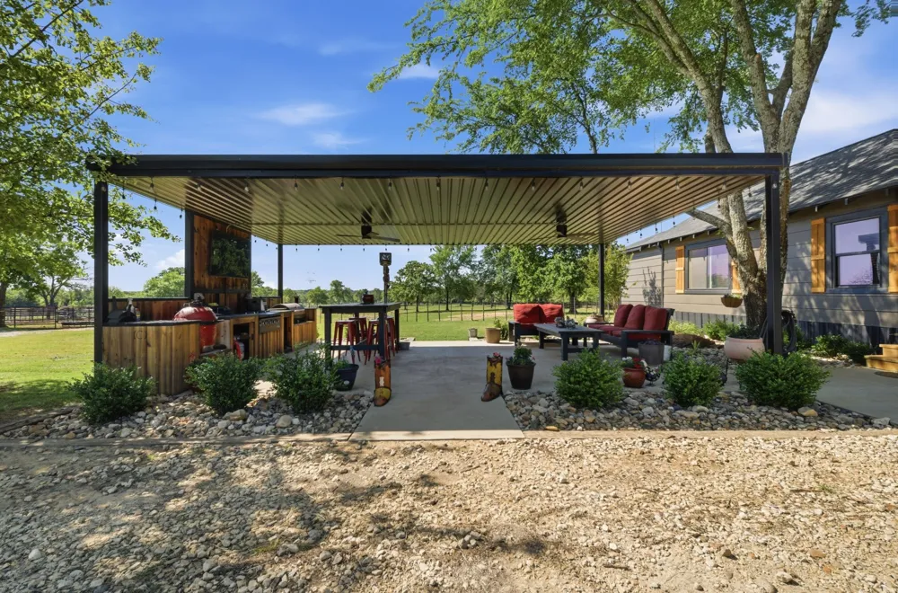 10642 Fm 902 Collinsville, TX 76233