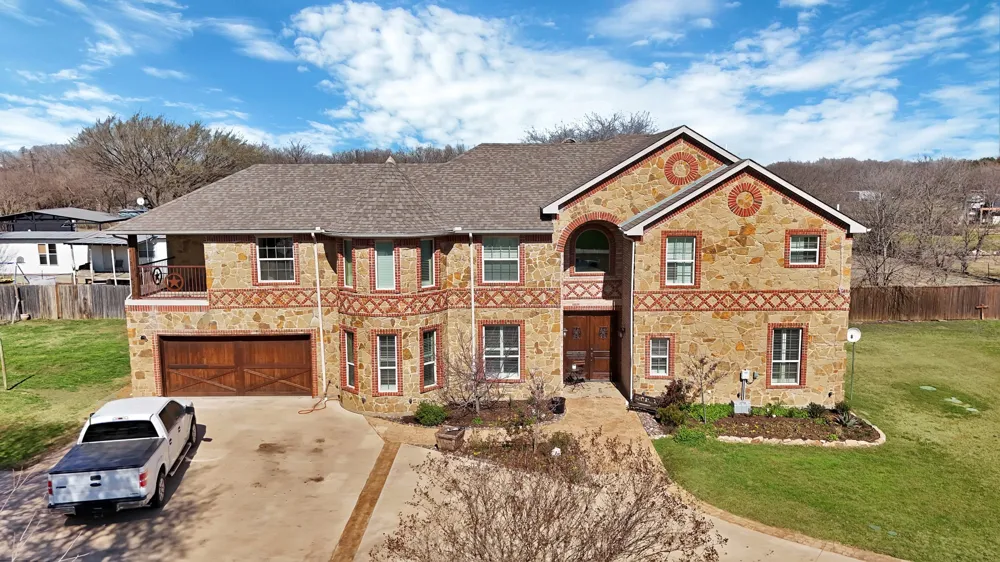 10709 County Road 507 Venus, TX 76084