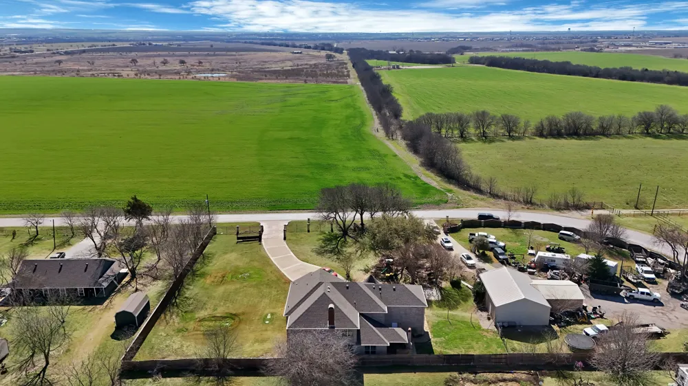 10709 County Road 507 Venus, TX 76084
