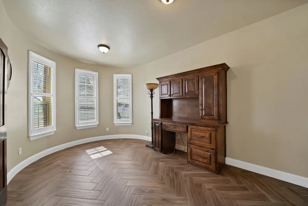 10709 County Road 507 Venus, TX 76084