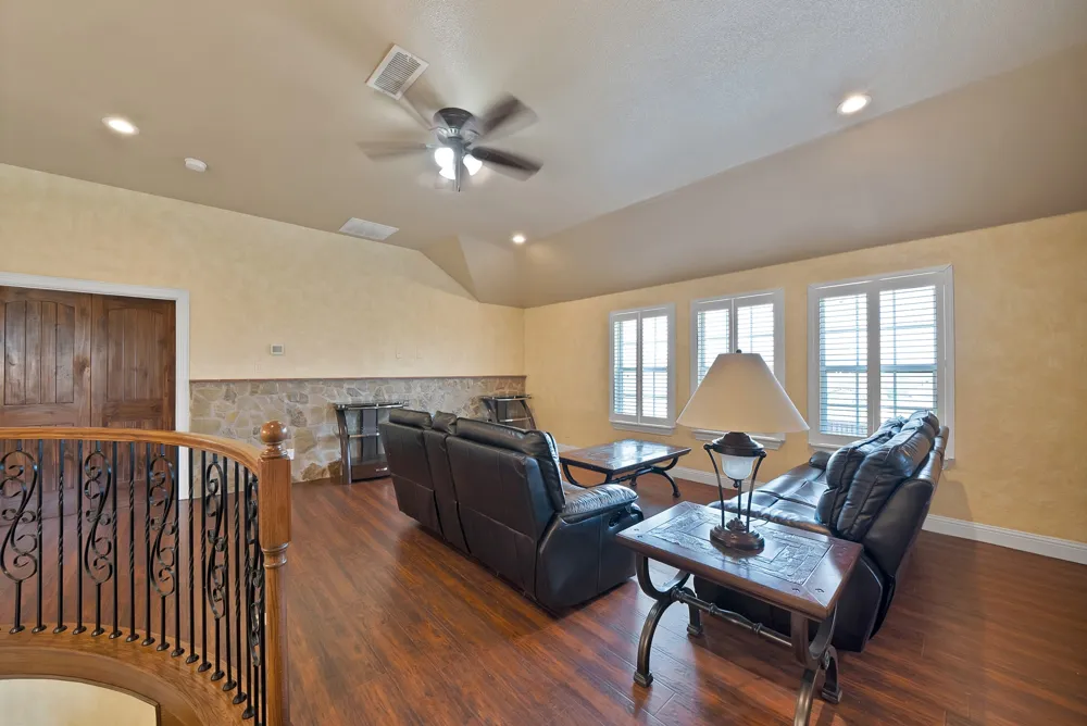 10709 County Road 507 Venus, TX 76084