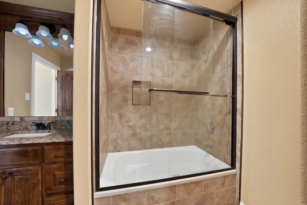 10709 County Road 507 Venus, TX 76084