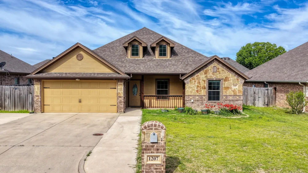 1207 Butterfield Street Bridgeport, TX 76426