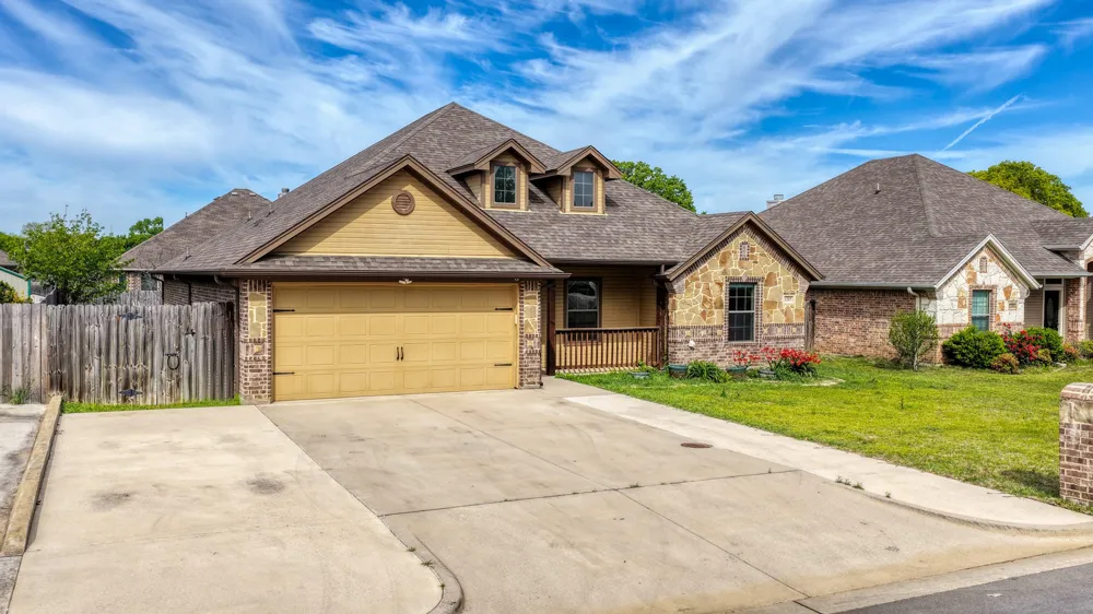 1207 Butterfield Street Bridgeport, TX 76426