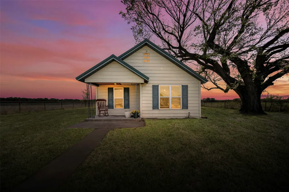 3913 Fm1956 Nocona, TX 76255